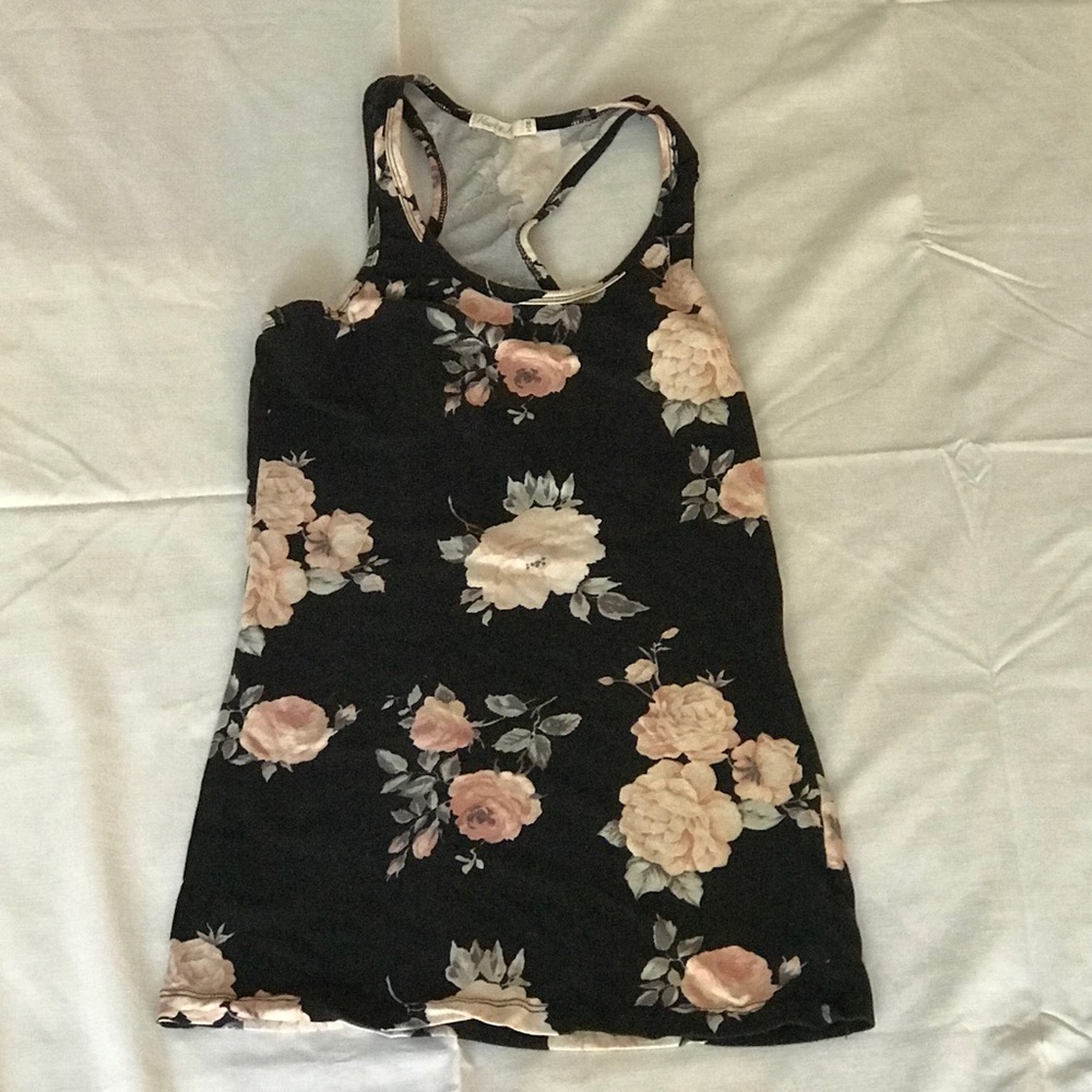 Flowery stretchy tank top